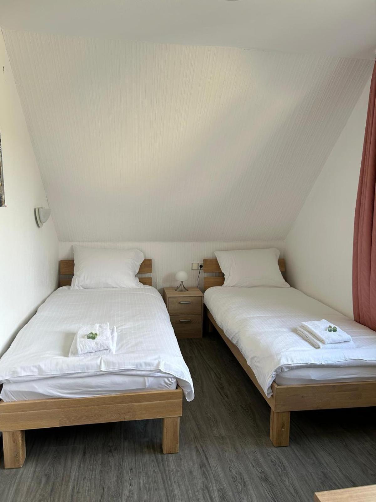 Garni Hotel Im Fachwerkhof Simmerath Quarto foto